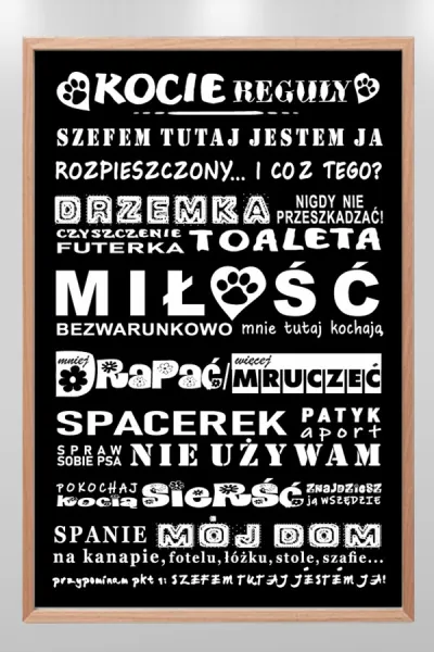 zabawna_tabliczka_cat_rules_kocie_reguly_czarna_w_naturalnej_ramie_FunArt_600_900.webp